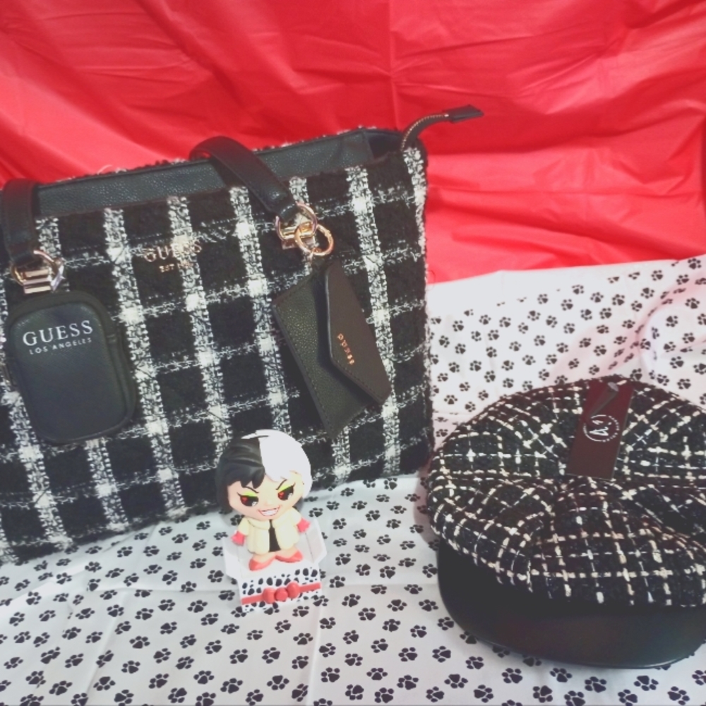 Guess purse